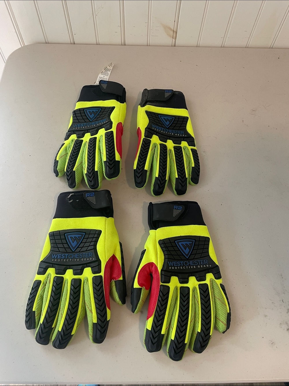 High-Visibility Protective Work Gloves - Yellow/Black